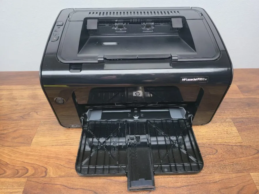 Лазерный принтер HP LaserJet Pro P1102w Wireless Monochrome Laser Printer Page c