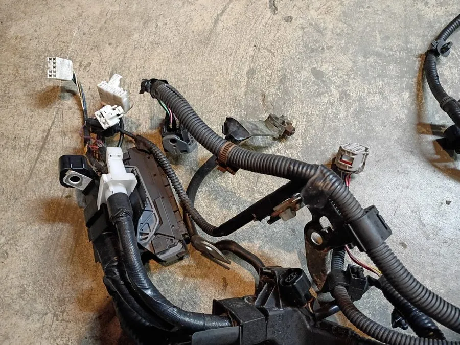 Жгут проводов 12-17 Toyota Camry Vin F 2.5L non-Hybrid Engine Wiring Harness 828 — фото лота 1