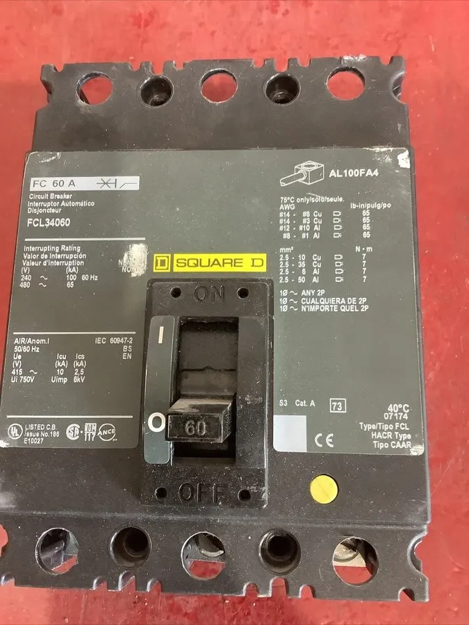 Автоматический выключатель Square D Circuit Breaker FCL34060 60 Amp 3 Pole 480V 