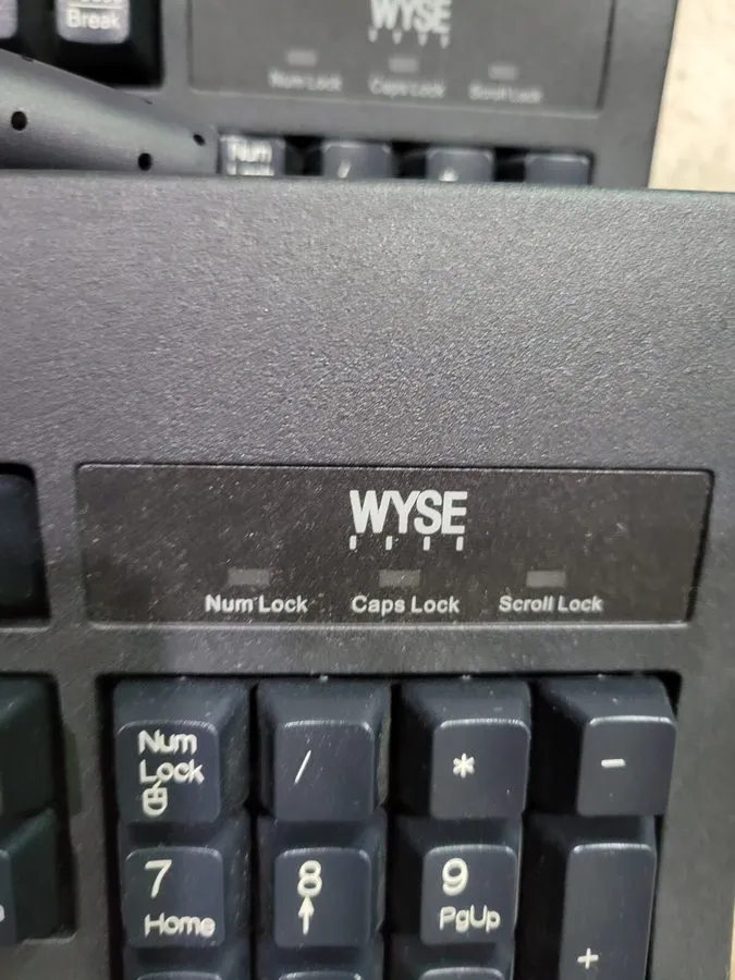 Тонкий клиент WYSE KU-8933 Keyboard