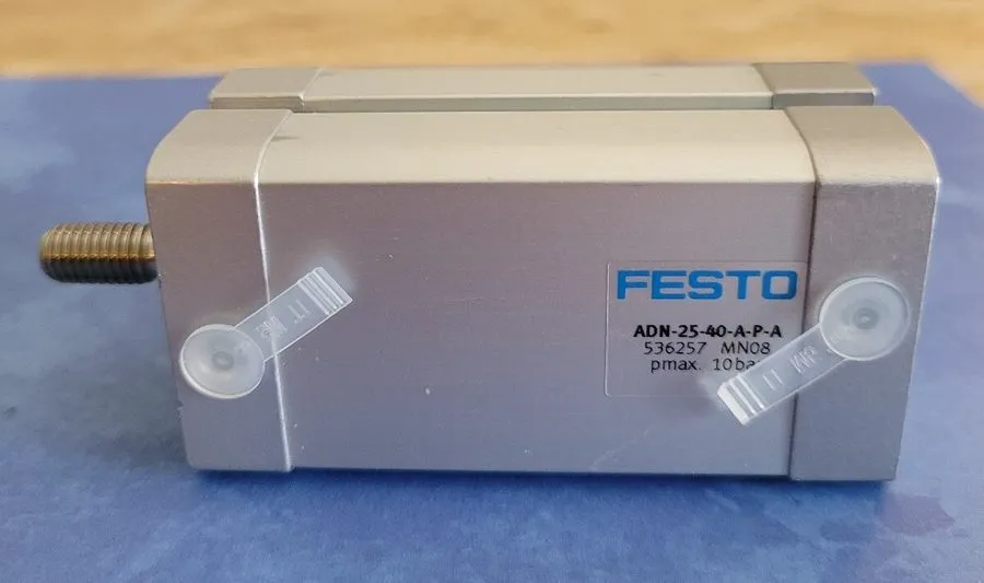 Пневмоцилиндр FESTO ADN-25-40-A-P-A PNEUMATIC CYLINDER