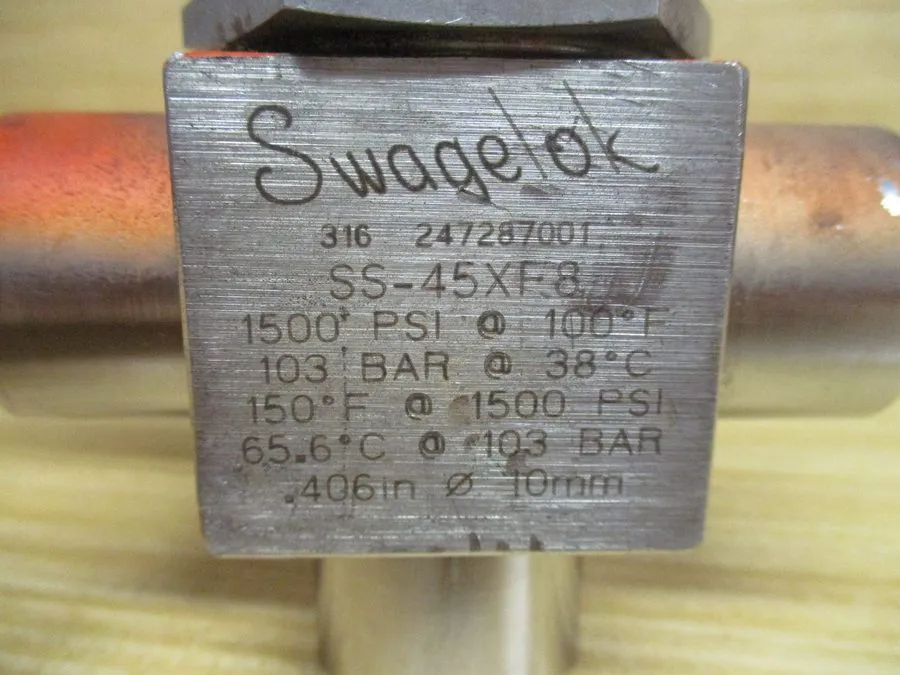 Клапан Whitey Swagelok SS-45XF8 Ball Valve W/Quick Disconnect