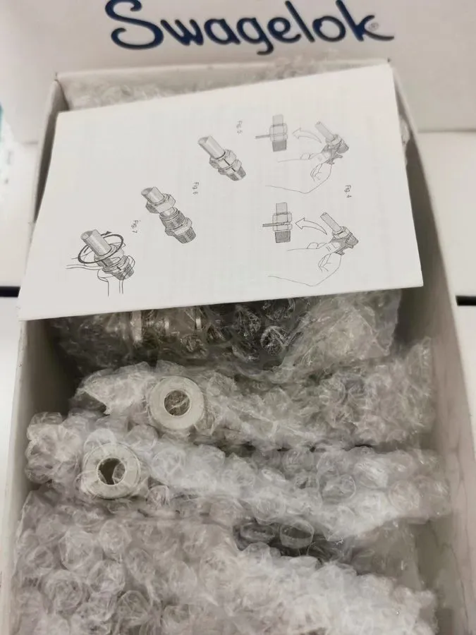 Клапан Swagelok SS-1KS4 316 Stainless Steel Integral Bonnet Needle Valve