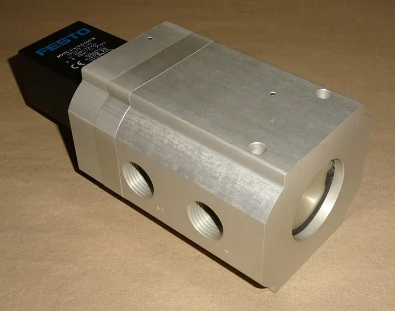 Трубопроводная арматура Festo MPPE-3-1/2-6-010-B Proportional Pressure Regulator