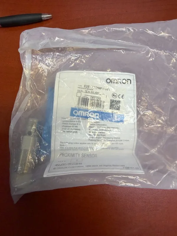 Датчик приближения OMRON E2E-X10MF1-M1 Proximity Sensor M12 10mm PNP NO M12 Conn — фото лота 1