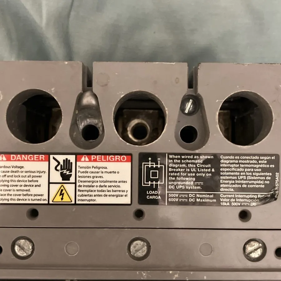 Автоматический выключатель Siemens Sentron Series 250A 3-Pole DC Circuit Breaker — фото лота 2