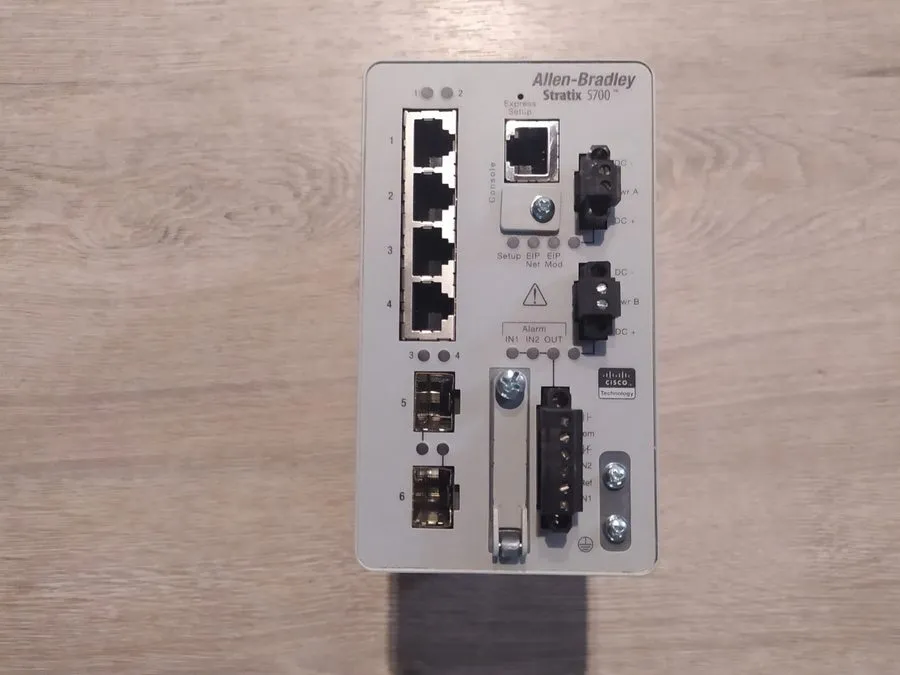 Коммутатор Allen Bradley 1783-BMS06SA Stratix 5700 Ethernet Switch