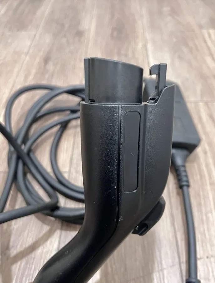 Аккумулятор GM/GMC EV ULTIUM LEVEL 1 & 2 EV CHARGER 85720051