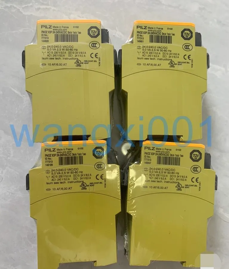 Реле безопасности PILZ PNOZ X3P 24VDC 3n/o 1n/c SAFETY RELAY