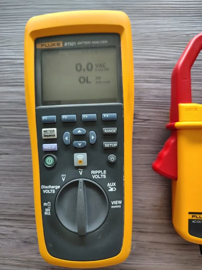 Аккумулятор FLUKE BT521 Battery tester, battery analyzer shipping