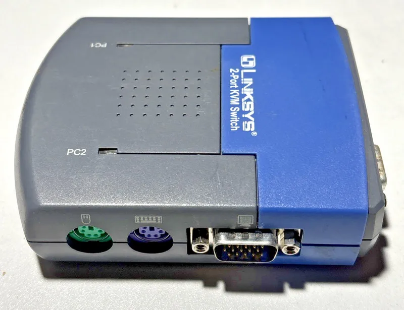KVM-переключатель Linksys ProConnect (PS2KVM2) 2-Ports External KVM switch PS/2