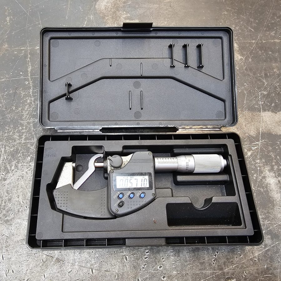 Микрометр Mitutoyo Digital Micrometer 293-348-30 IP65 Coolant Proof 0-1"