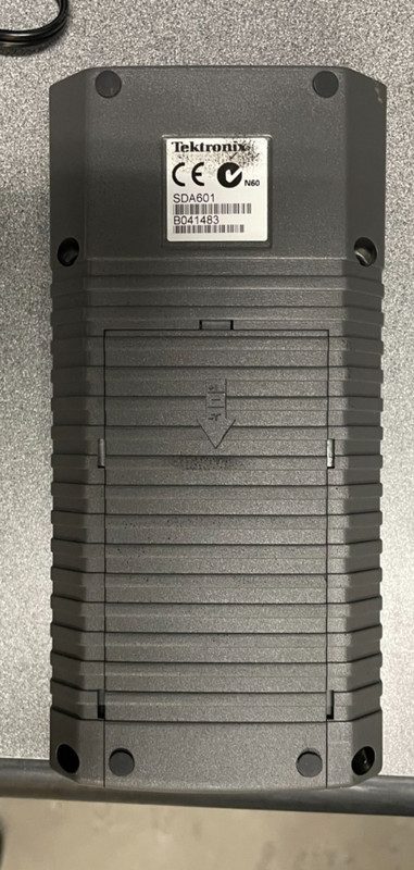 Анализатор TEKTRONIX SDA 601 SERIAL DIGITAL ANALYZER ,Case and Power Cord — фото лота 4