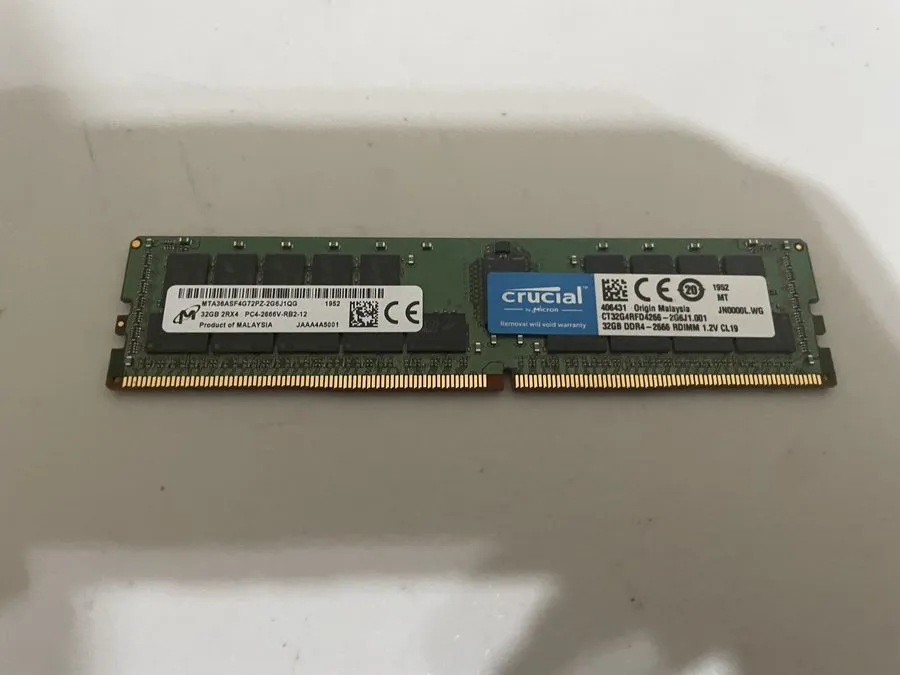 Модуль памяти Micron 32GB 2Rx4 PC4-2666V DDR4 ECC RDIMM MTA36ASF4G72PZ-2G6 84075 — фото лота 1