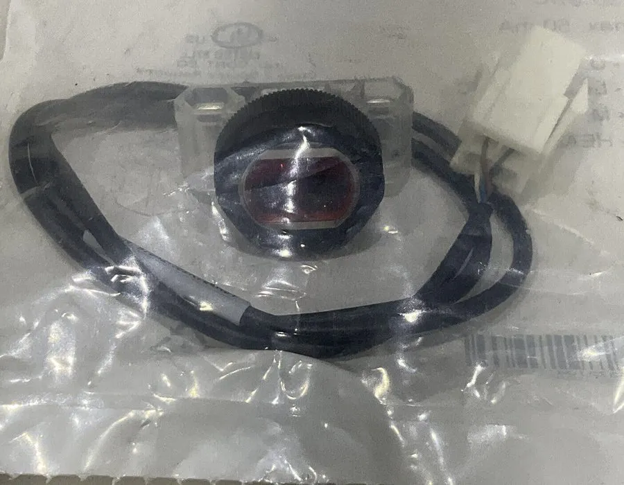 Датчик приближения SICK ZT1-P0801S01 10-30VDC 1042537 Photoelectric Proximity Se