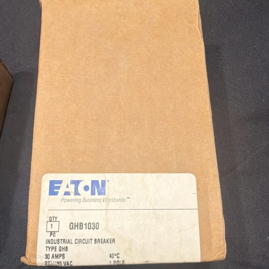 Автоматический выключатель Eaton GHB1030 1-Pole 30A Circuit Breaker, 277/480V AC