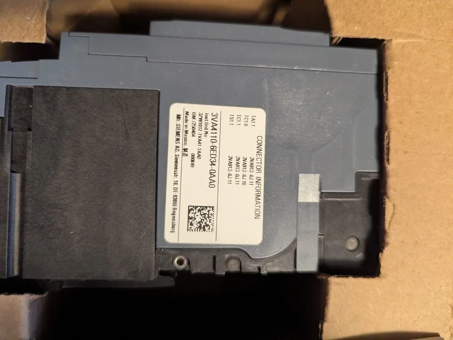Автоматический выключатель SIEMENS 3VA4111-6ED34-0AA0 ,CIRCUIT BREAKER, 3P/110A  — фото лота 2