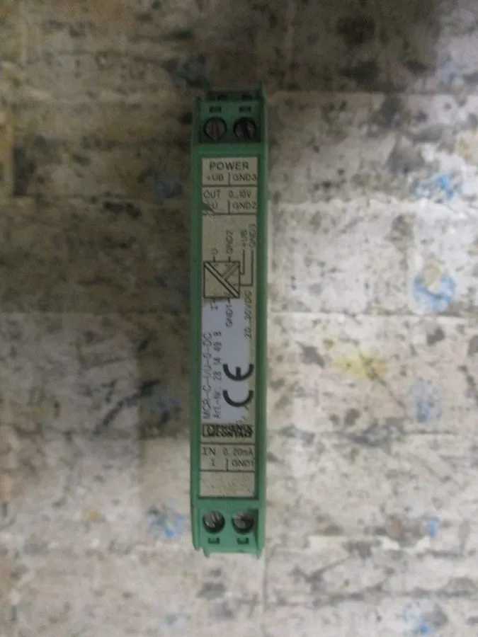 Датчик Phoenix Contact MCR-C-I/U-0-DC 3-Way Isolating Amplifier 0-2mA 20-30VDC