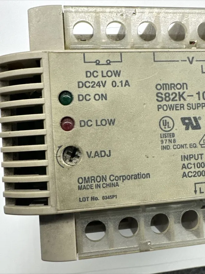 Блок питания Omron S82K S82K-10024 Switching Power Supply 24VDC 4.2A 100W DIN Ra