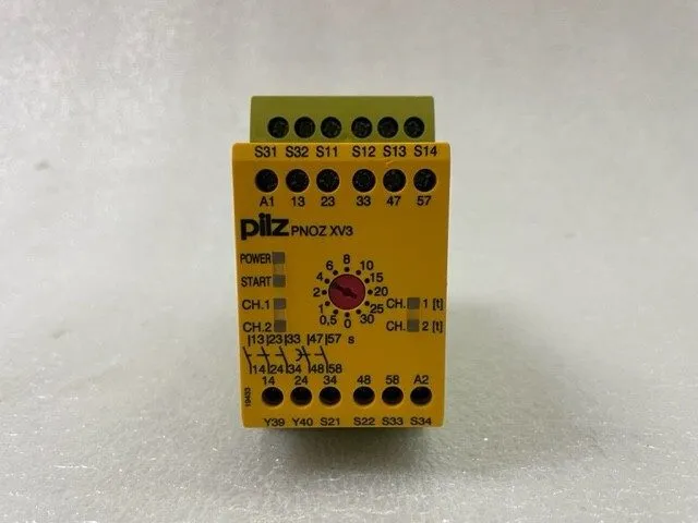 Реле безопасности PILZ 774540 Safety Relay PNOZ XV3 30/24VDC 3S 2SZ