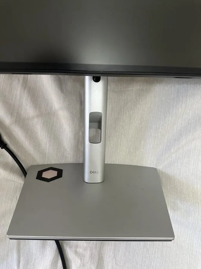 Монитор Dell UltraSharp U2422H 24" Full HD LED Monitor