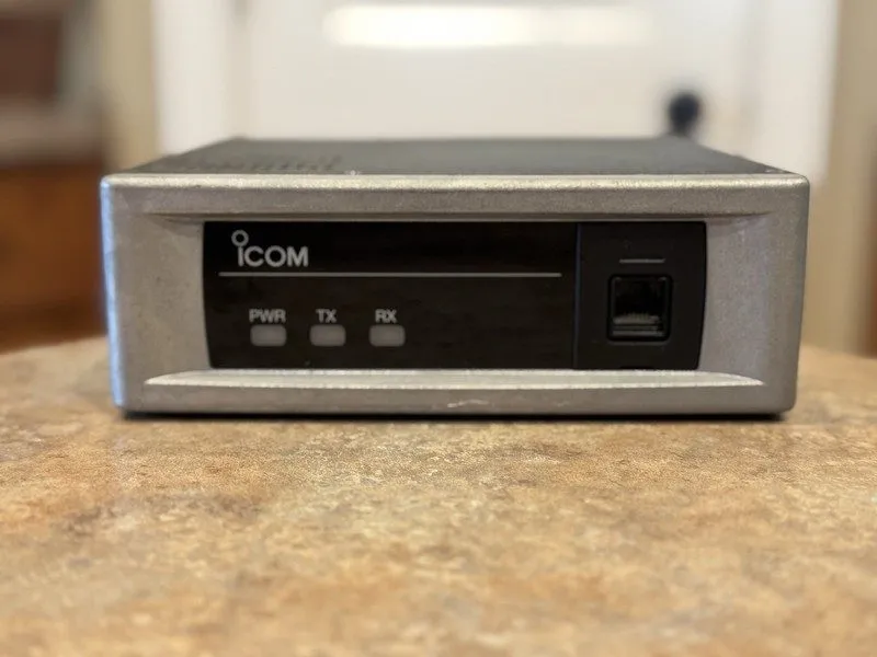 Ретранслятор Icom UR-FR6000 UHF 400-470mhz 32Ch 50W IDAS Analog/Digital repeater