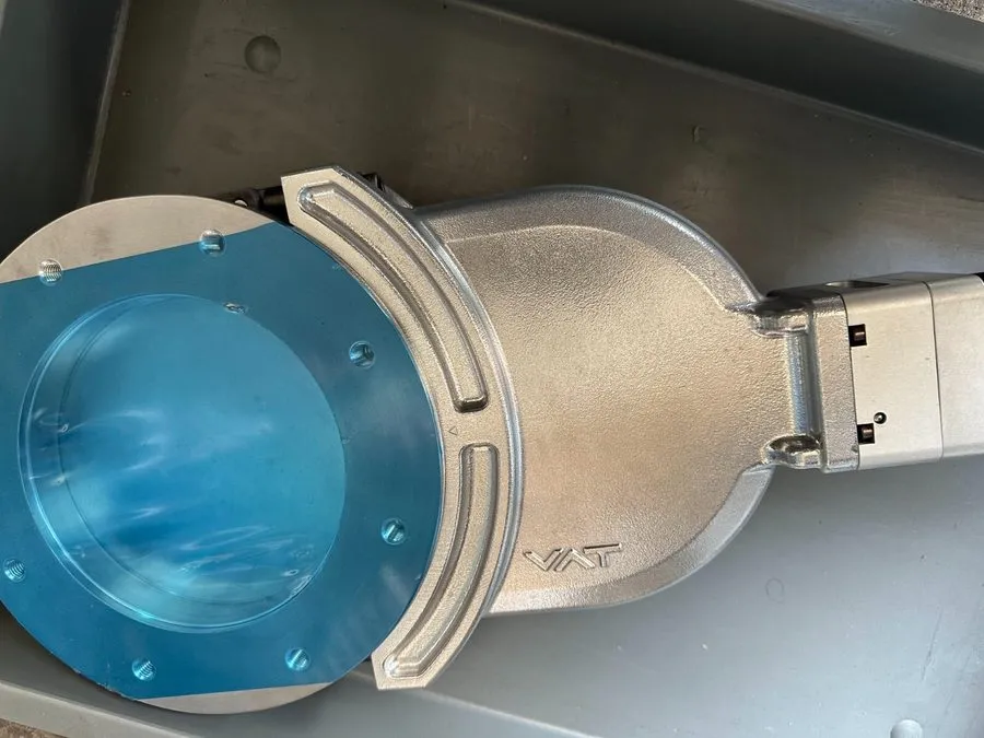 Клапан VAT 12144-PA24-AGT1/0176 12.1 Vacuum Gate Valve W/ Actuator A082400501 A- — фото лота 2