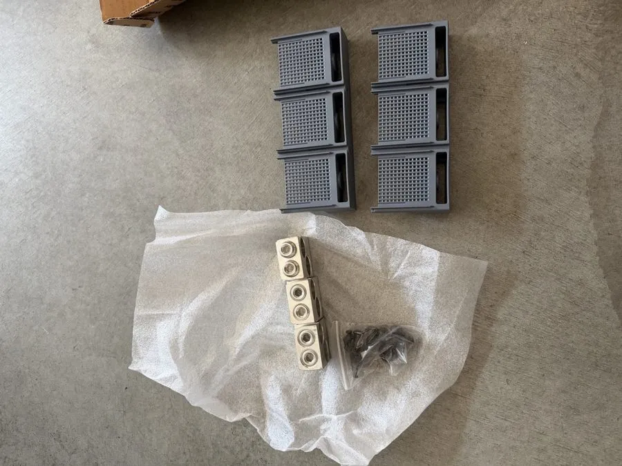 Автоматический выключатель SIEMENS 3VA9573-0JB23 Breaker Lug Kit, Wire Conn TA3.