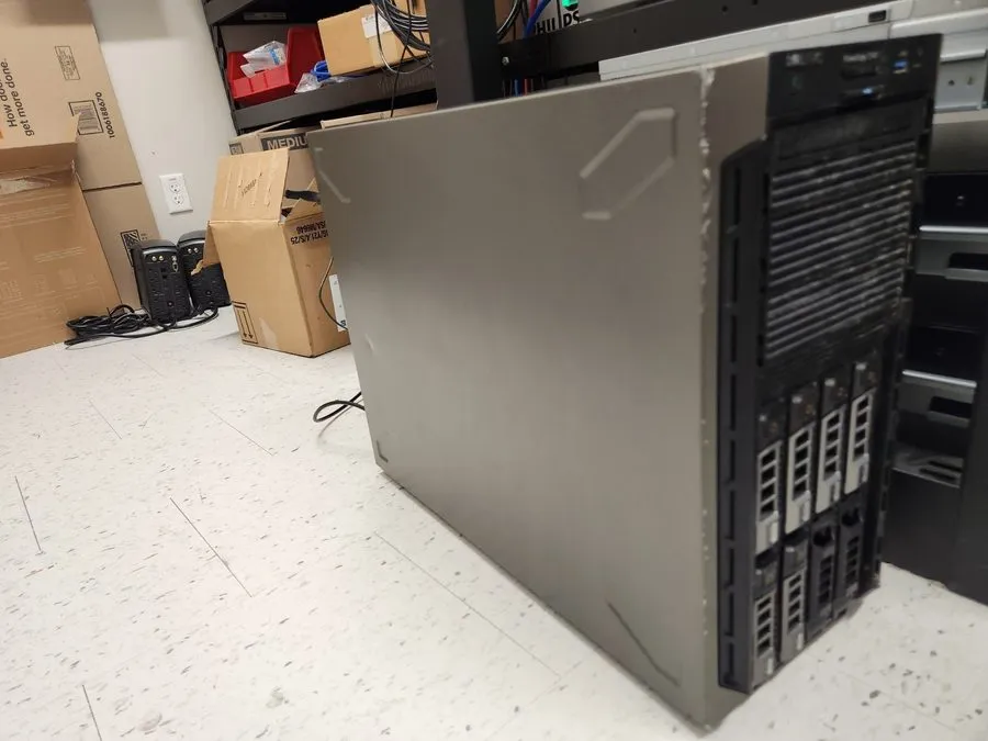 Сервер Dell PowerEdge T340 Intel Xeon E-2186G@3.8GHz 32GB Ram NO HDD H730 Raid N