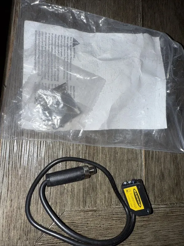 Фотоэлектрический датчик Banner Q12AP6FF50Q3 Photoelectric Sensor 76163 PNP M8 3 — фото лота 1