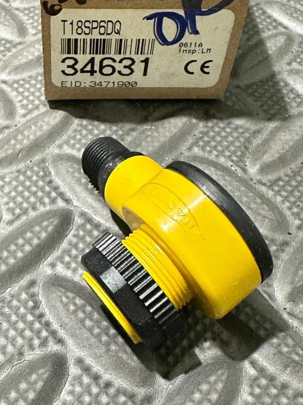 Фотоэлектрический датчик T18SP6DQ Photoelectric Switch Sensor PNP — фото лота 1