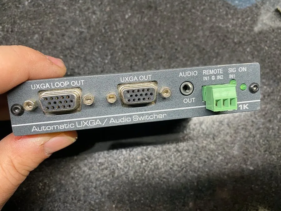 Видеокоммутатор Kramer 2x1 VGA / XGA switch / automatic UXGA / audio switcher VP