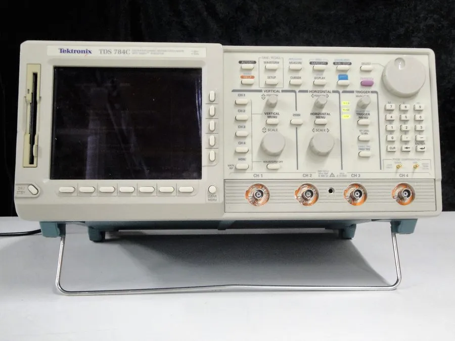Осциллограф Tektronix TDS784C B010235 Oscilloscope, 1 GHz, 4 Ch., 4 GS/s