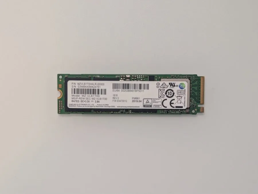SSD-накопитель SAMSUNG PM981 1TB M.2 NVMe PCIe 3.0 x4 SSD MZ-VLB1T00 HP L01432-5
