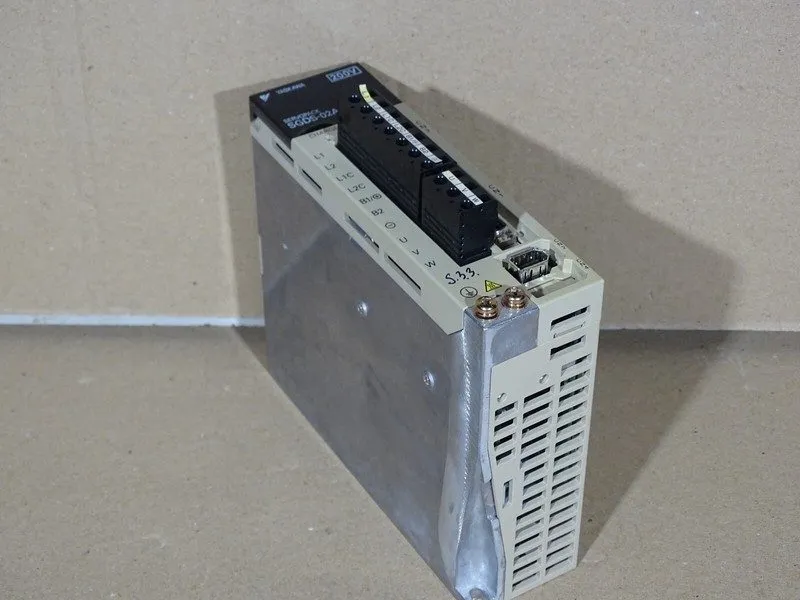 Сервопривод YASKAWA SERVOPACK SGDS-02A01A #SV1362#