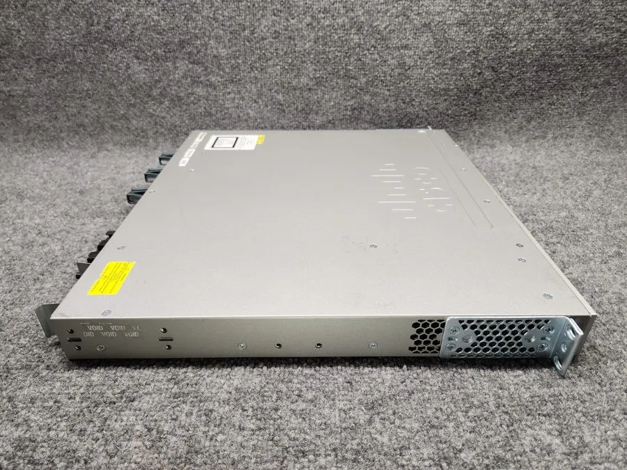 Коммутатор Cisco Catalyst 3850 48 PoE+ 48-port Gigabit Ethernet Switch WS-C35830 — фото лота 2