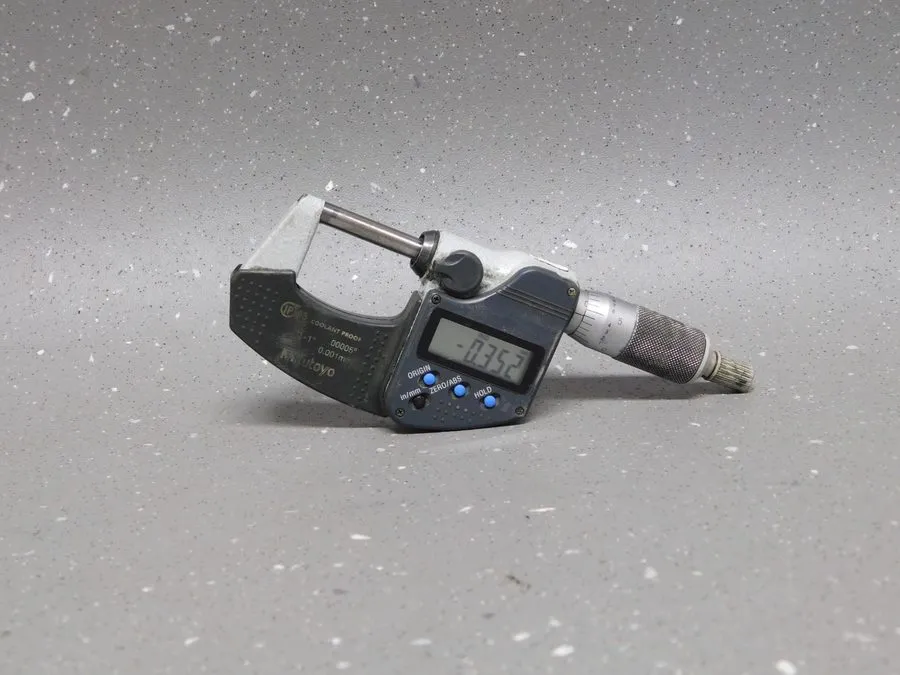 Микрометр Mitutoyo 293-340-30 Digital Micrometer Coolant Proof IP65 0-1" 0.00005