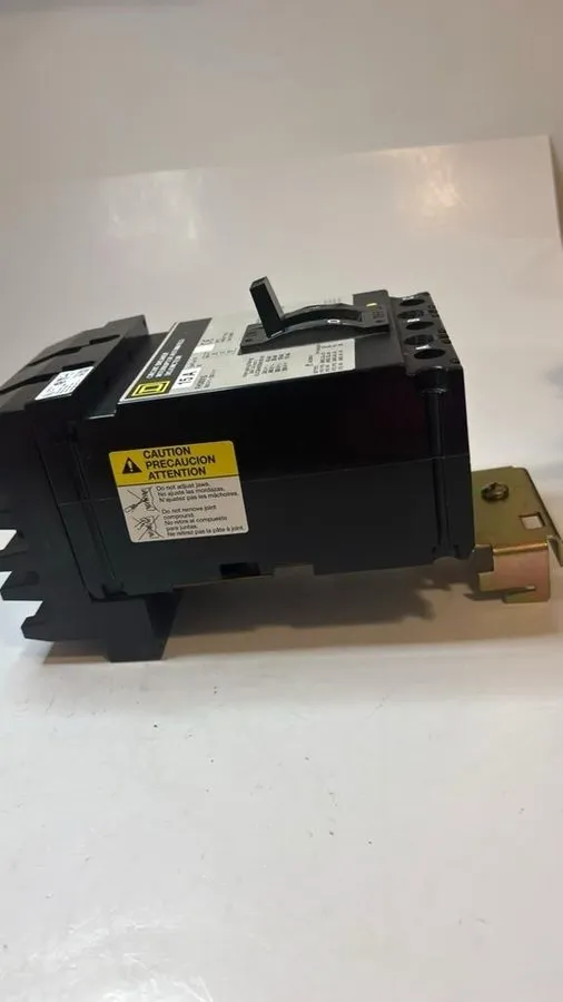 Автоматический выключатель Square D FH36015 FH 3P 25kA@480v 15 Amp I-LINE CIRCUI — фото лота 2