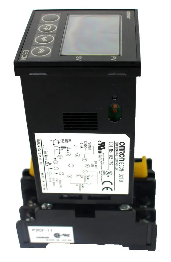 Датчик температуры OMRON E5CN-Q2TDU TEMPERATURE CONTROLLER 100-240VAC. with P2CF