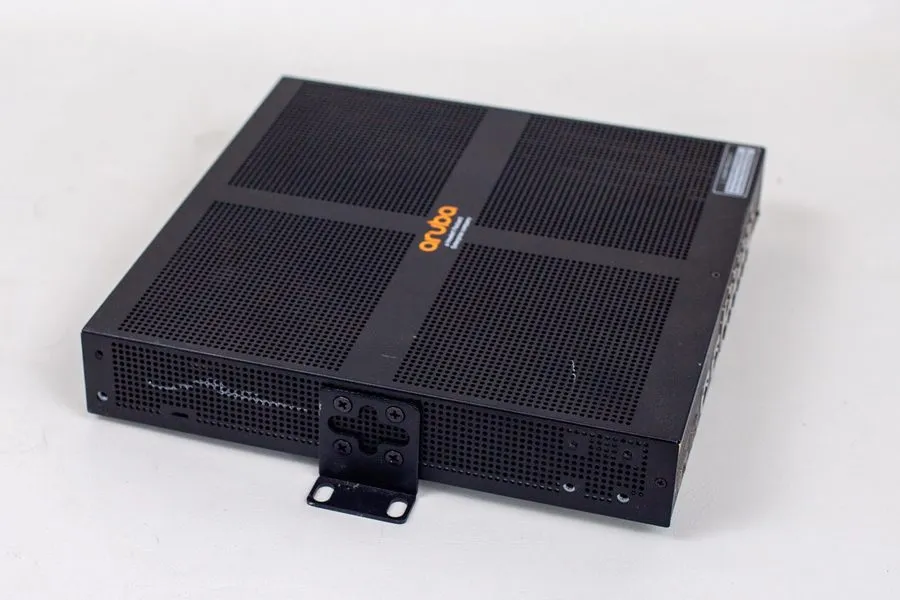 Коммутатор HPE Aruba 2930F 12 port Gigabit PoE+ Switch JL693A