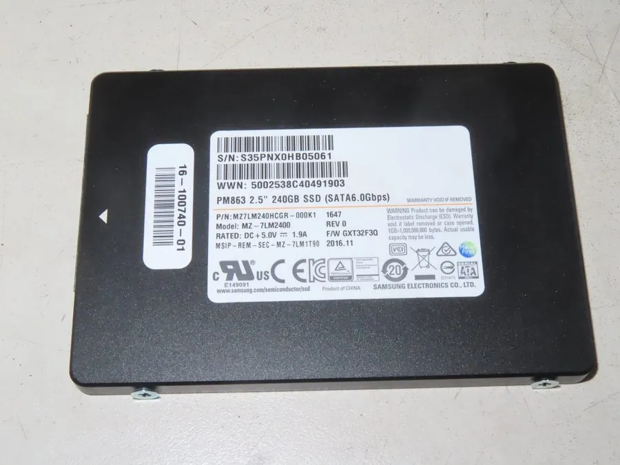 SSD-накопитель Samsung PM863 MZ-7LM2400 240GB SATA 6Gb/s 2.5" Solid State Drive  — фото лота 1