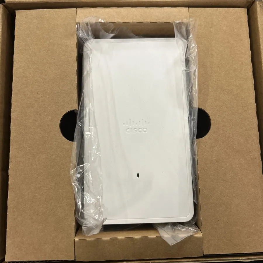Точка доступа Wi-Fi Cisco Catalyst 9105AXW WiFi 6 Wireless Access Point C9105AXW