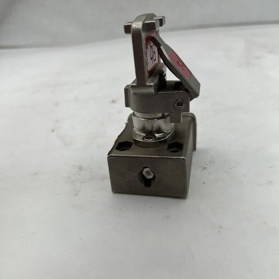Реле безопасности Allen Bradley 440T-MSALE10BB Guardmaster Safety Relay — фото лота 2