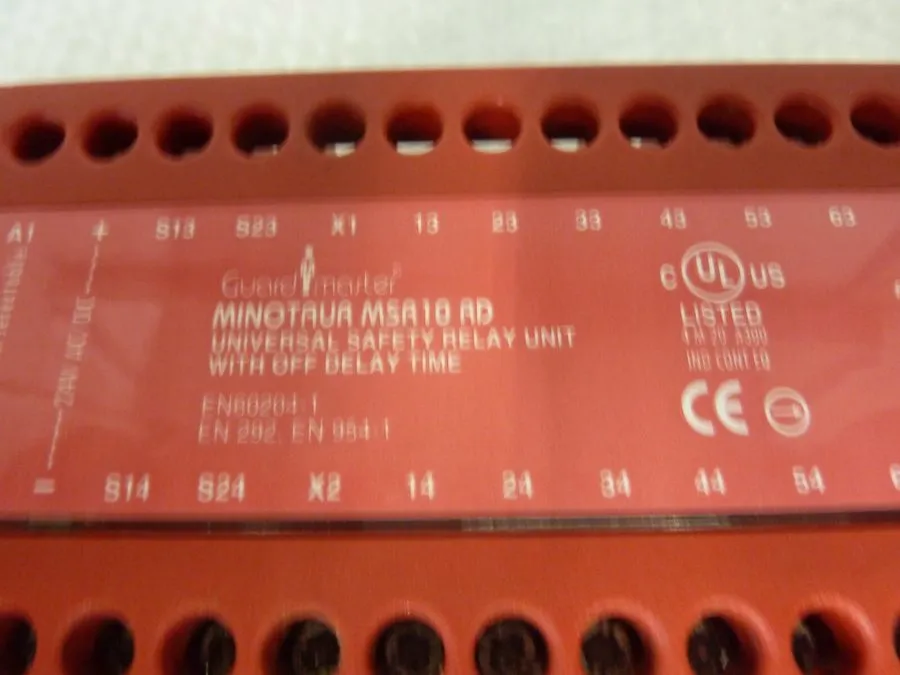 Реле безопасности Allen Bradley MSR10 RD (440R-G23029) Lightly