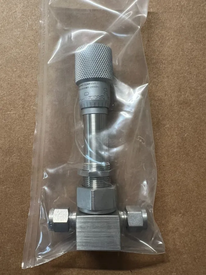 Клапан Swagelok Bellows sealed metering valve SS-4BMW 1/4” Tube Stainless Steel — фото лота 1