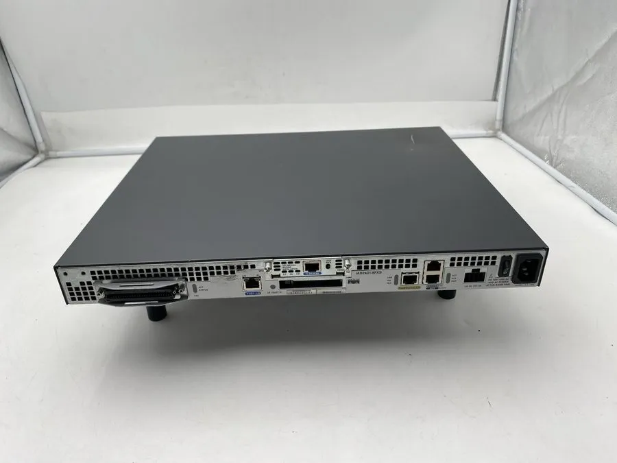 Маршрутизатор Cisco IAD2431-8FXS 8 Port Integrated Access Device Router