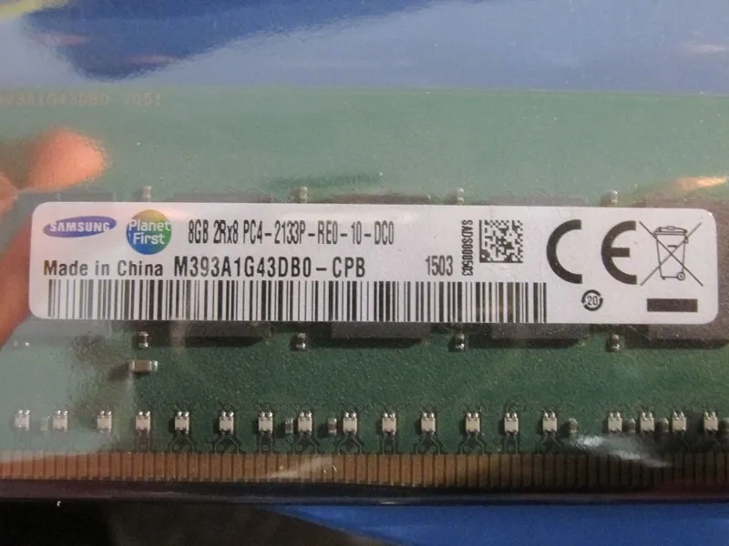 Модуль памяти Samsung 8GB DDR4 2133MHz PC4-17000 ECC Registered RDIMM RAM M393A1
