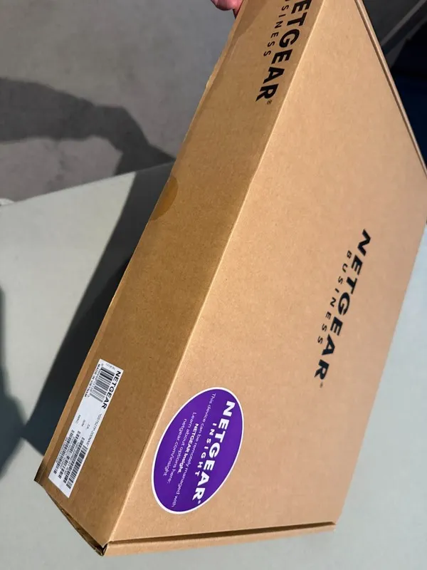 Коммутатор NETGEAR (GS752TP-200NAS) 48-Port POE Ethernet Switch