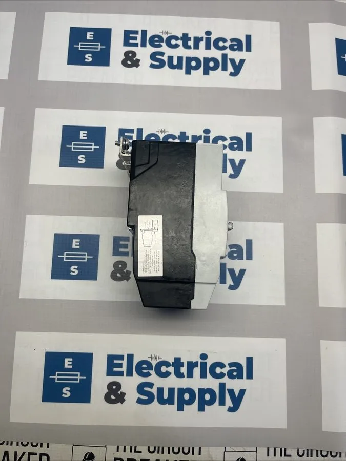 Автоматический выключатель ABB TEYL3050B Industrial 3-Pole 480V AC 50A Circuit B