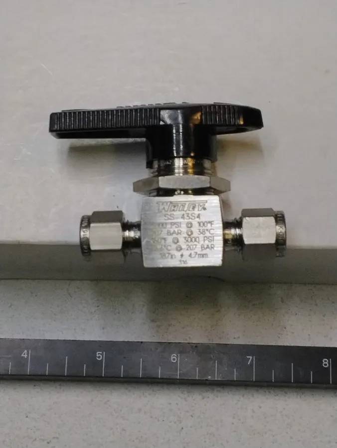 Клапан Swagelok SS-43S4 316 Stainless Steel Ball Valve 1/4"